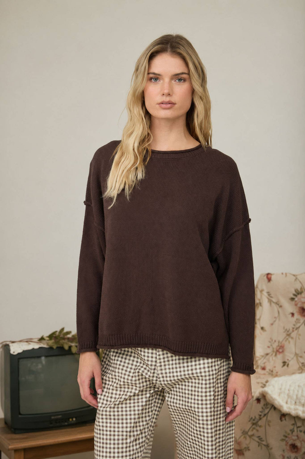 RAW EDGE EXTENDED SHOULDER LONG SLEEVE SWEATER