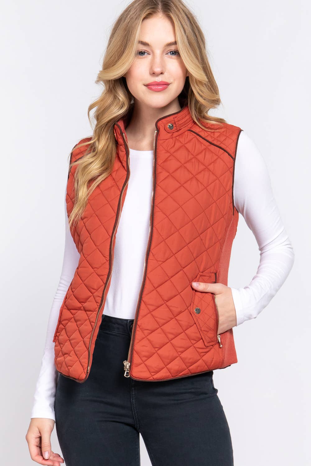 SUEDE PIPING QUILTED PADDING VEST