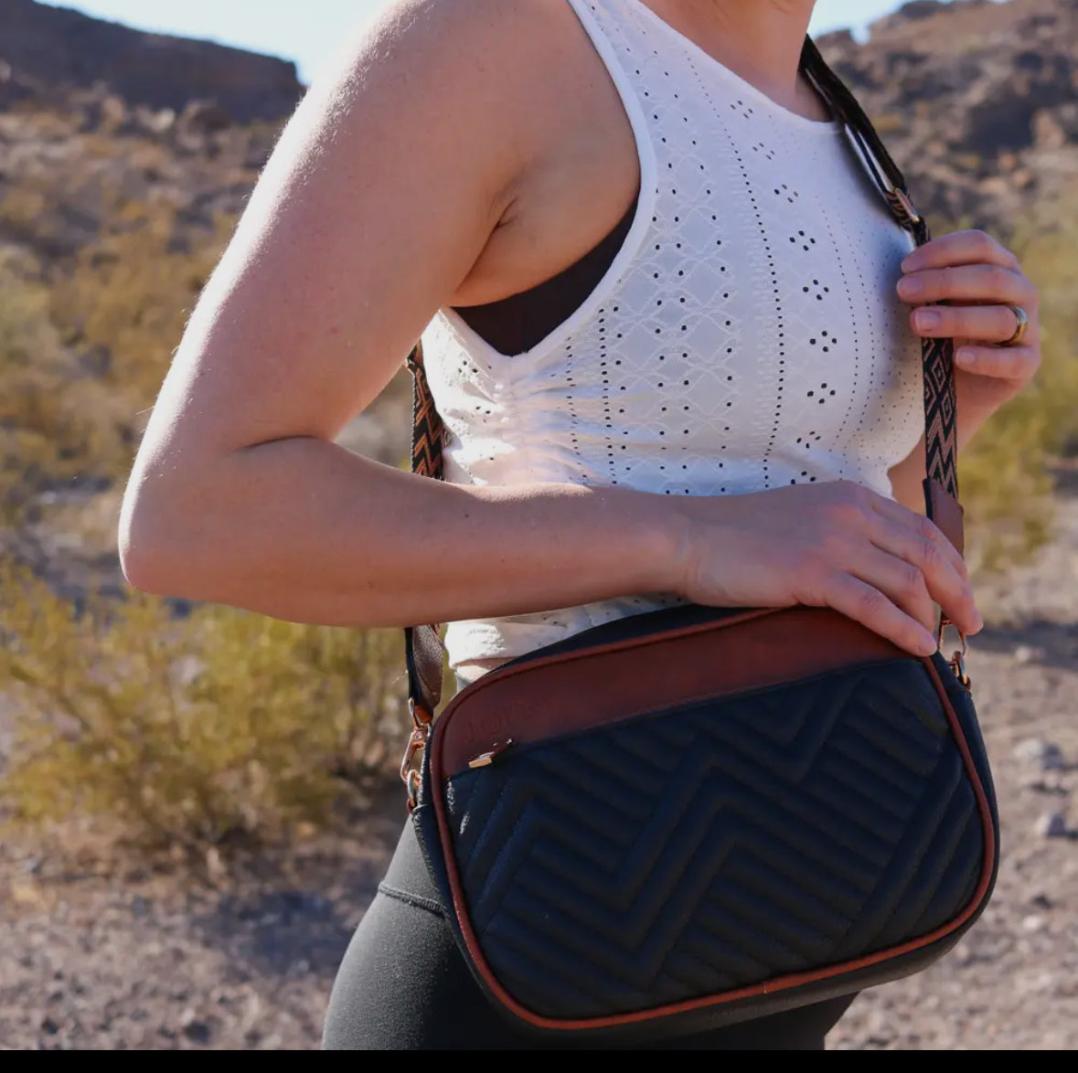 Star Crossbody