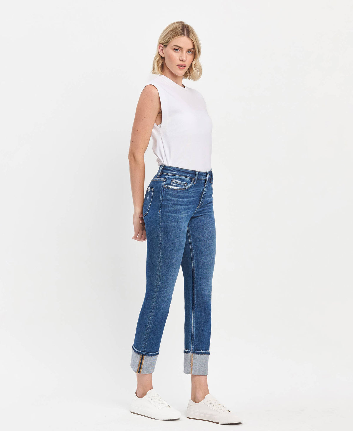 HIGH RISE CUFFED SLIM STRAIGHT JEANS T6590